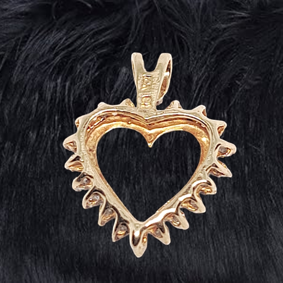 10k Gold Pendant with Natural Diamonds - Picture 7 of 7